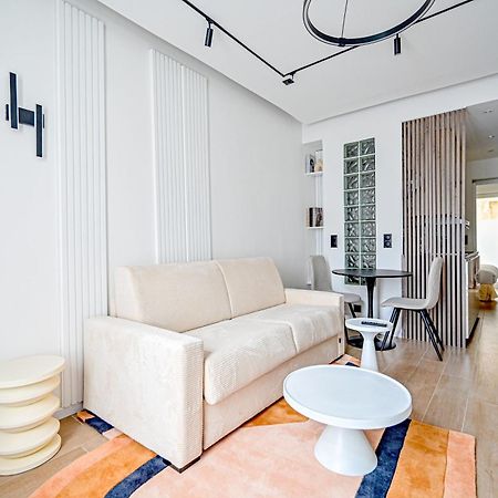 Relax In A Stylish Flat In Montmartre Apartment Paris Exterior photo