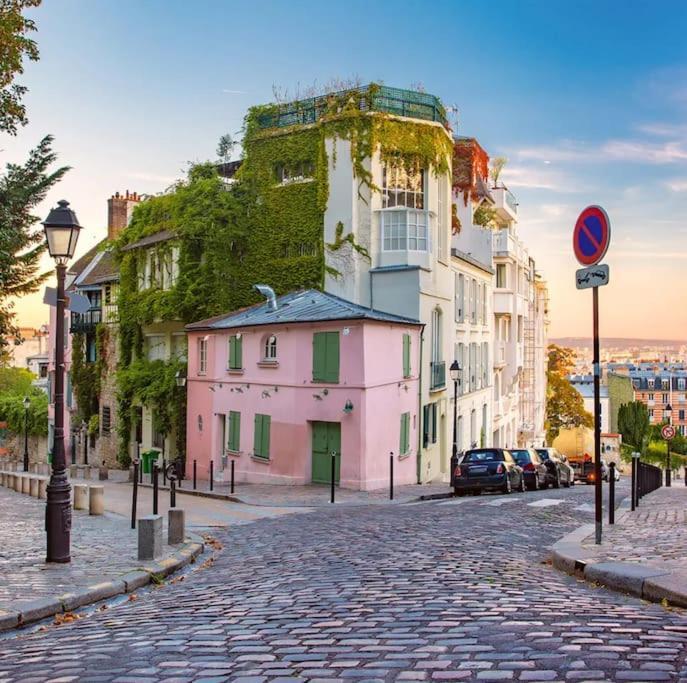 Relax In A Stylish Flat In Montmartre Apartment Paris Exterior photo