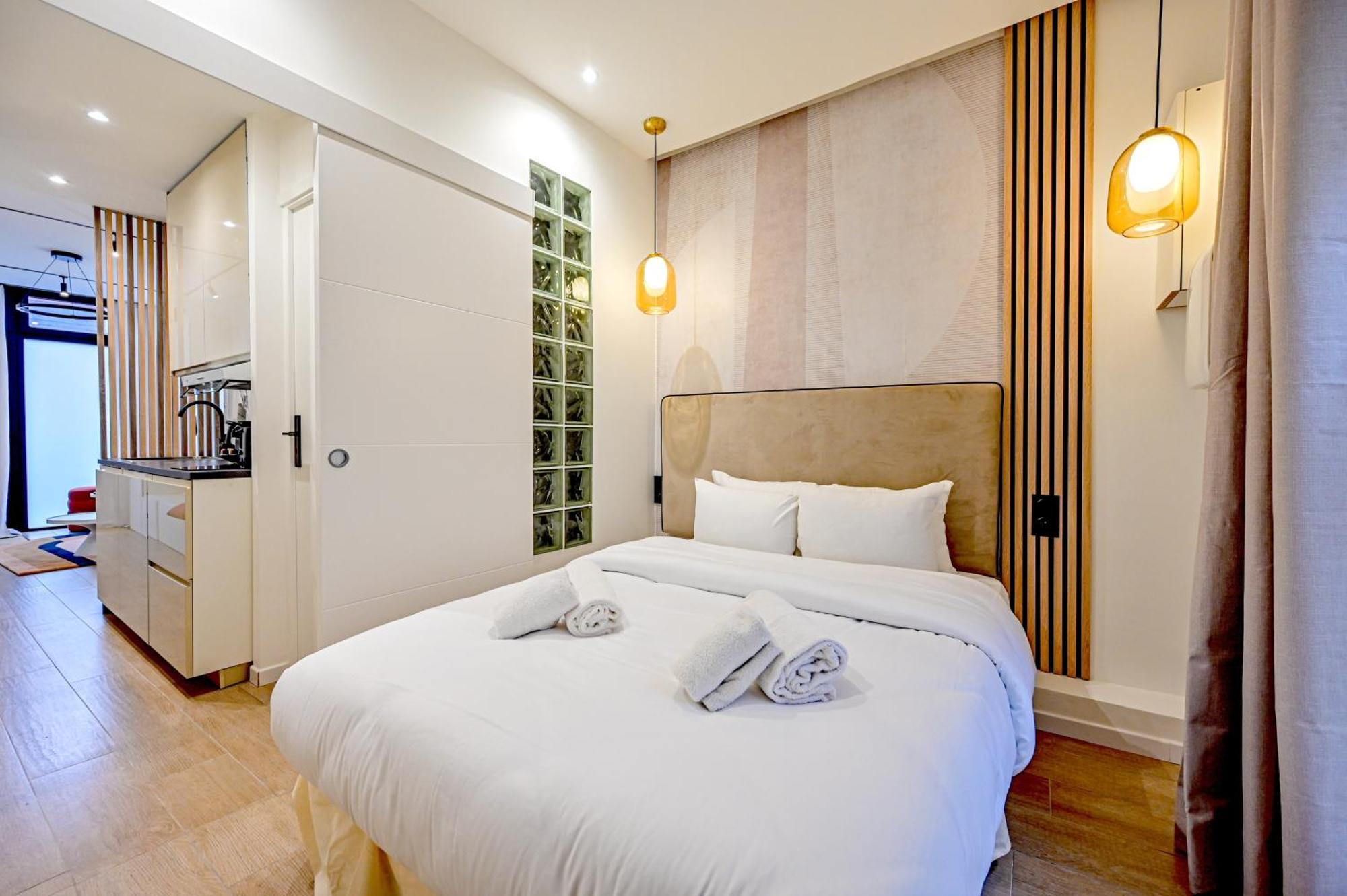 Relax In A Stylish Flat In Montmartre Apartment Paris Exterior photo
