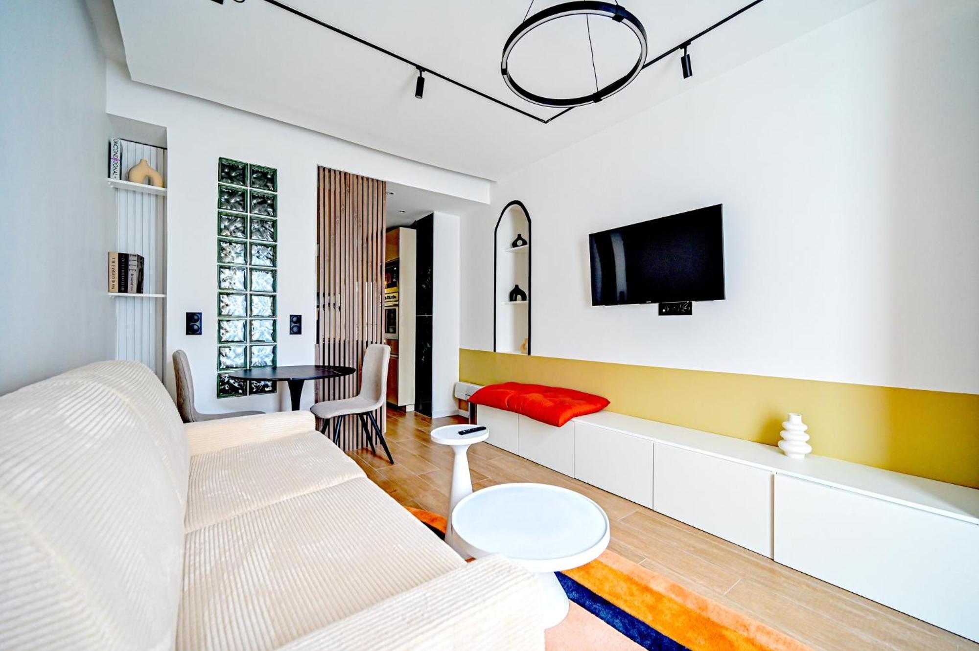 Relax In A Stylish Flat In Montmartre Apartment Paris Exterior photo